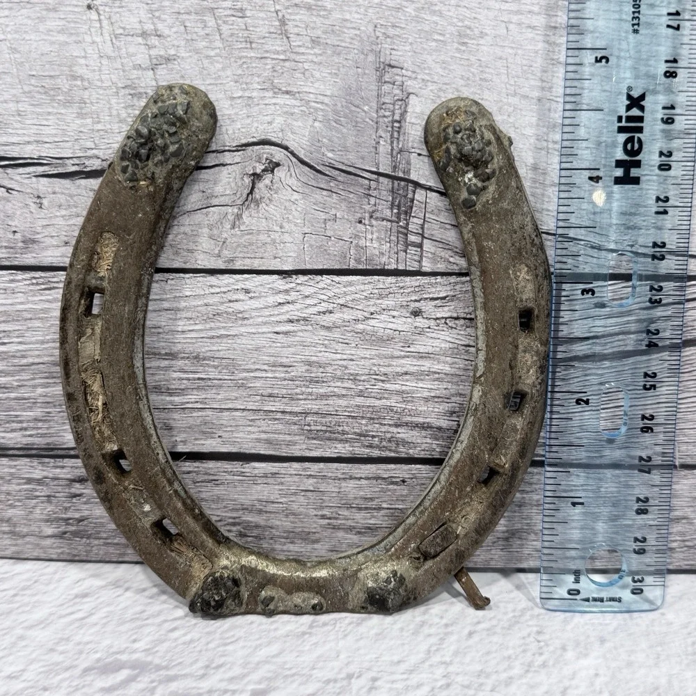 N/A vintage horseshoe